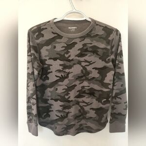 💥4 for $30💥 Old Navy camouflage waffle knit shirt. Boys size LG 10-12